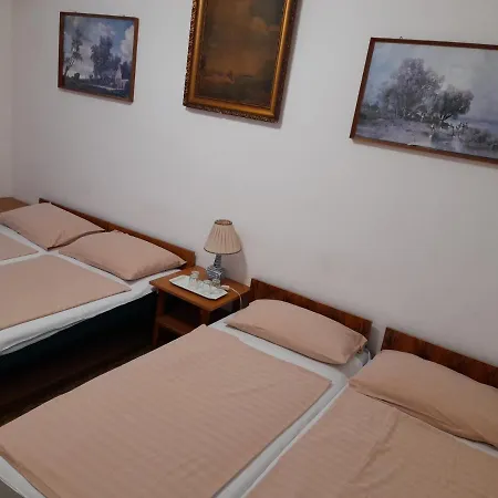 Bendeguz לינה וארוחת בוקר Balatonföldvár